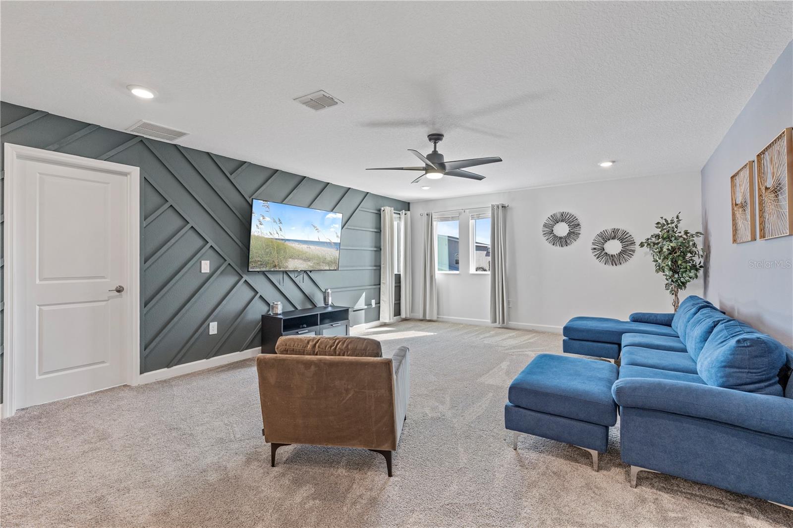 9190 SOMMERSET HILLS DR