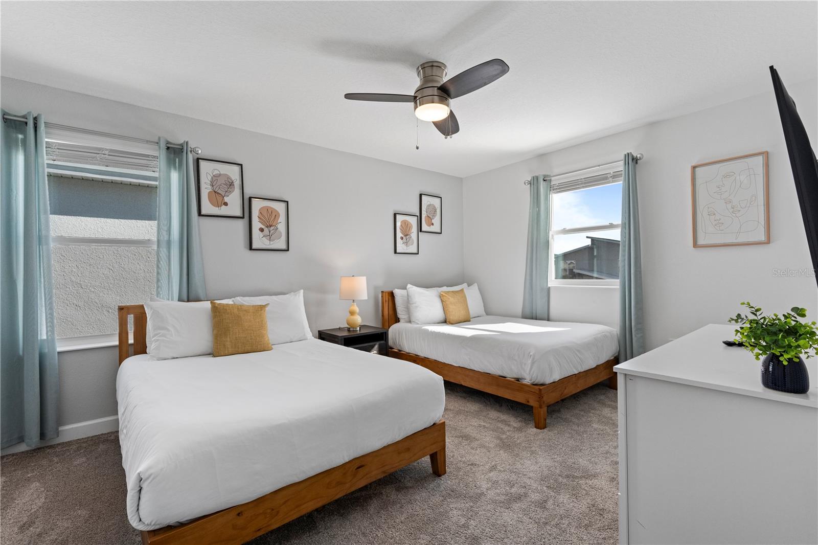 9190 SOMMERSET HILLS DR