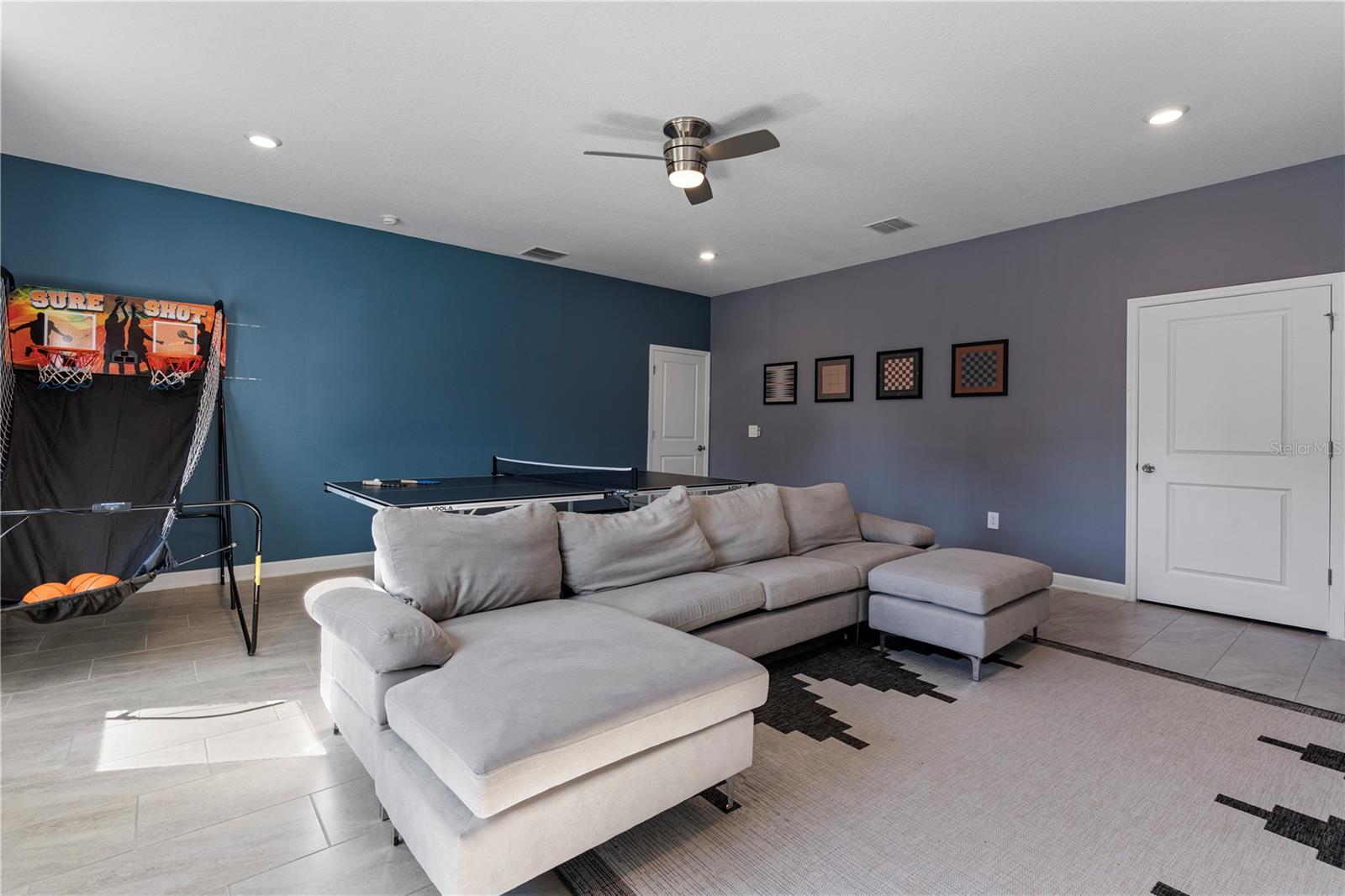 9190 SOMMERSET HILLS DR