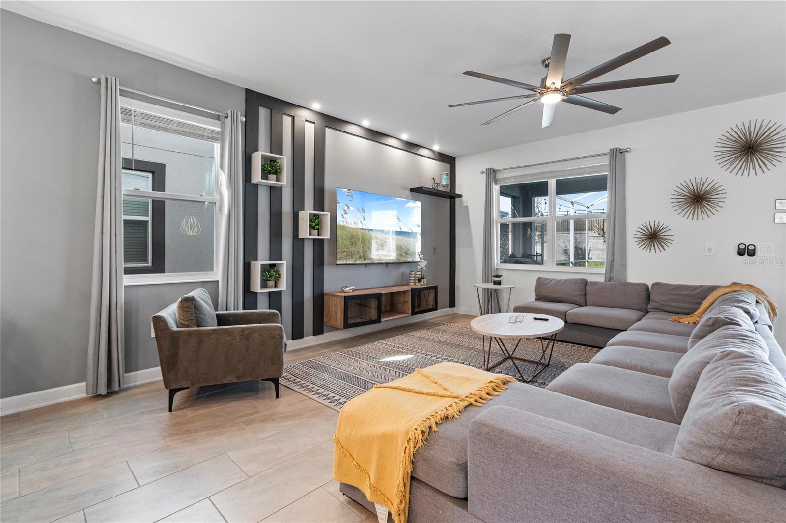 9190 SOMMERSET HILLS DR