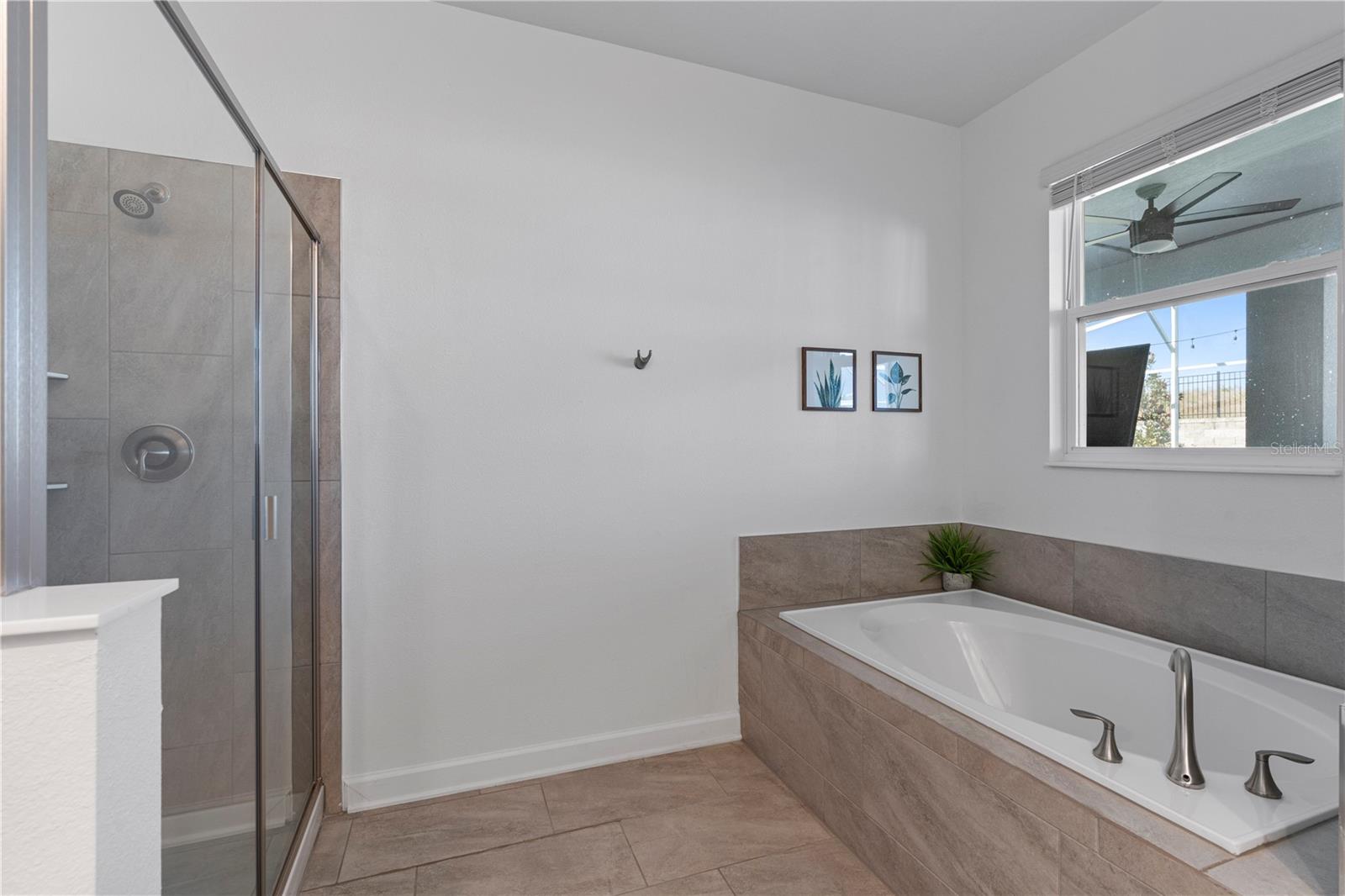 9190 SOMMERSET HILLS DR