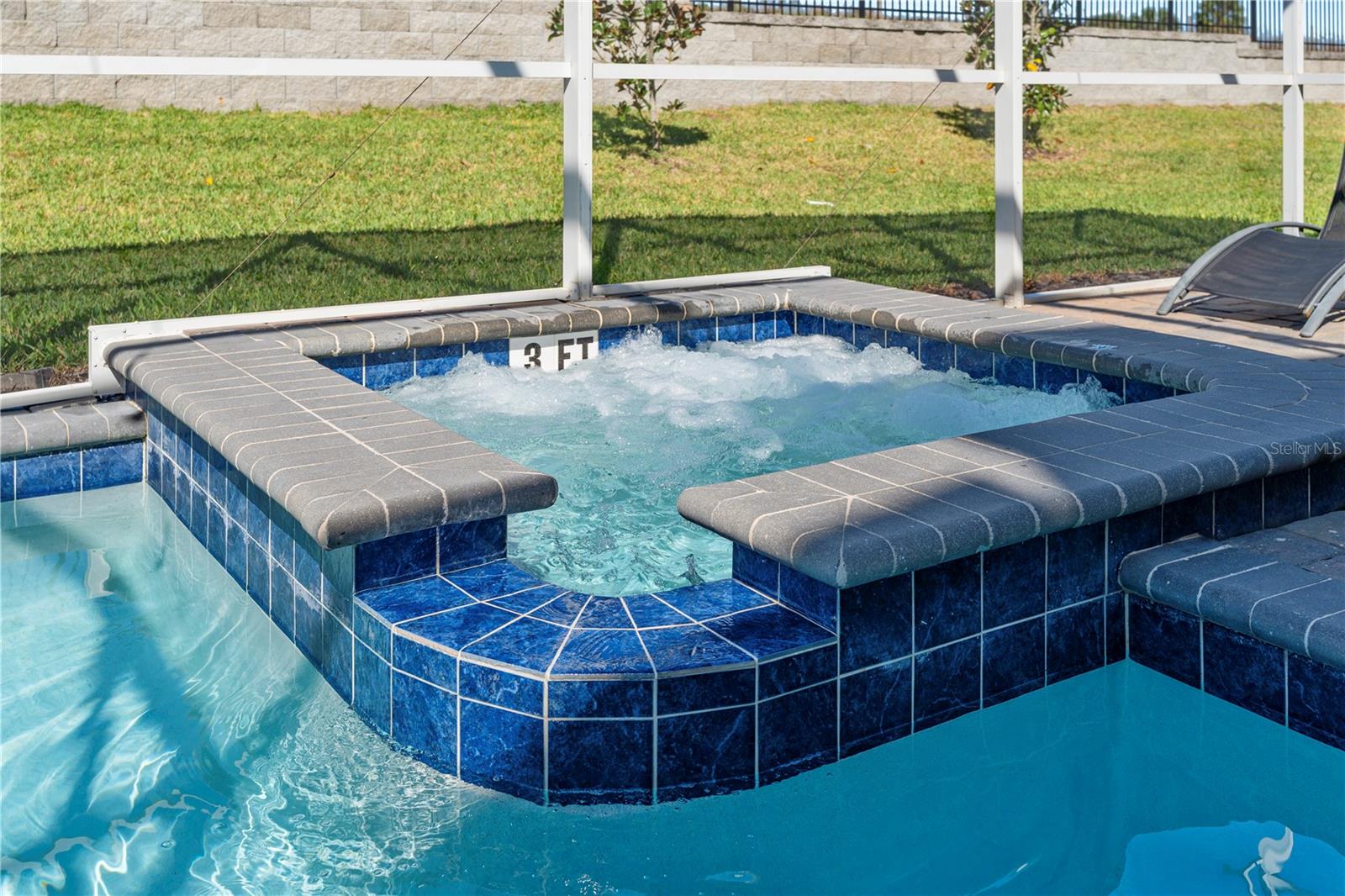 9190 SOMMERSET HILLS DR