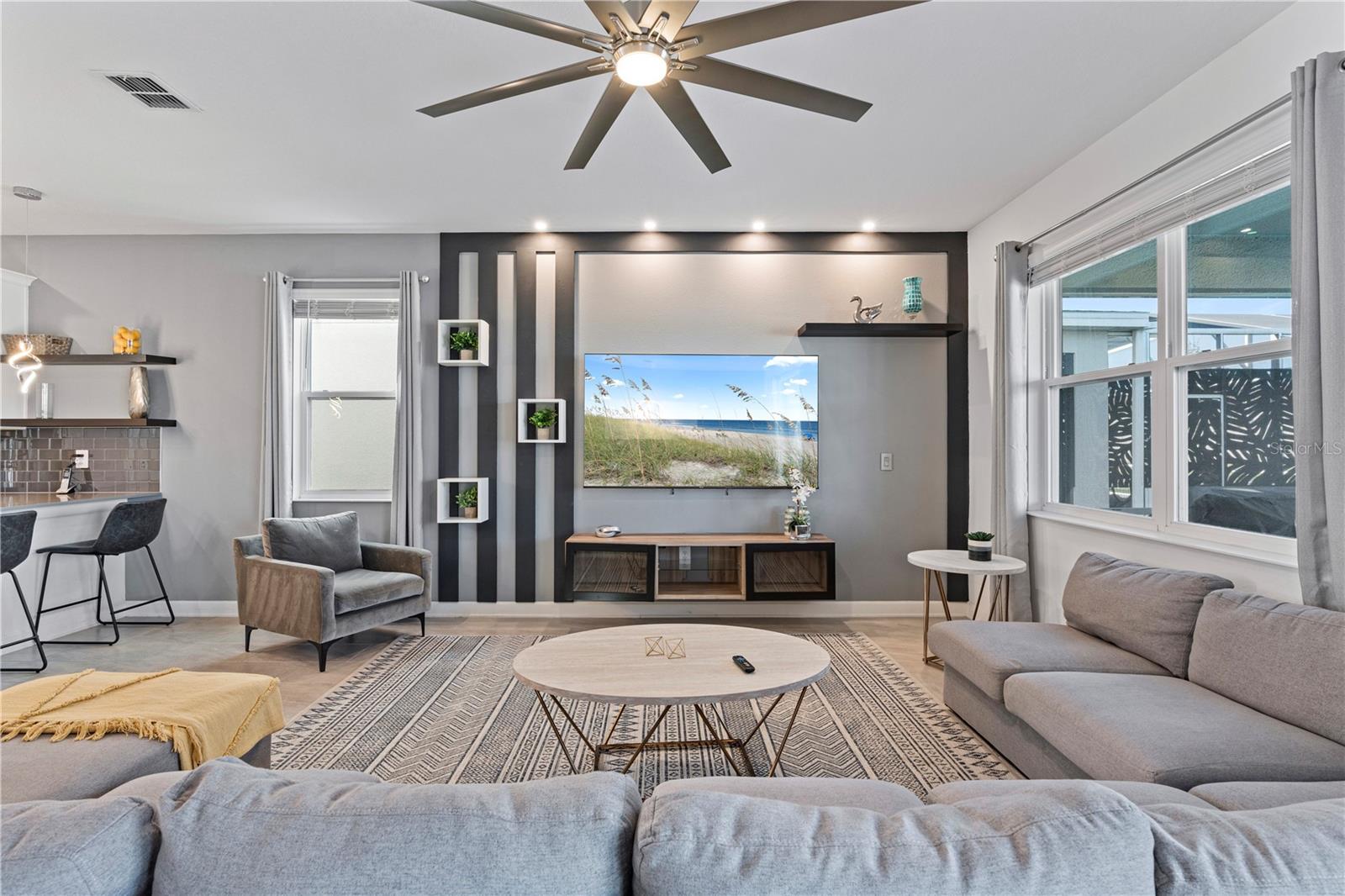 9190 SOMMERSET HILLS DR