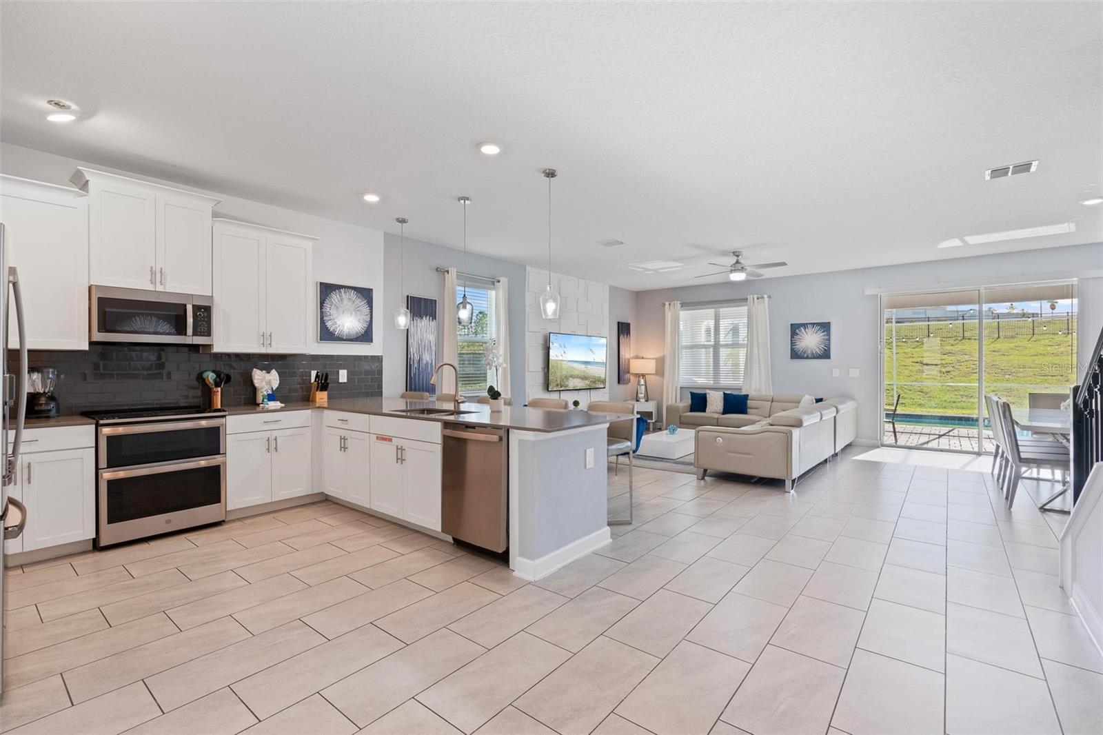 9080 SOMMERSET HILLS DR