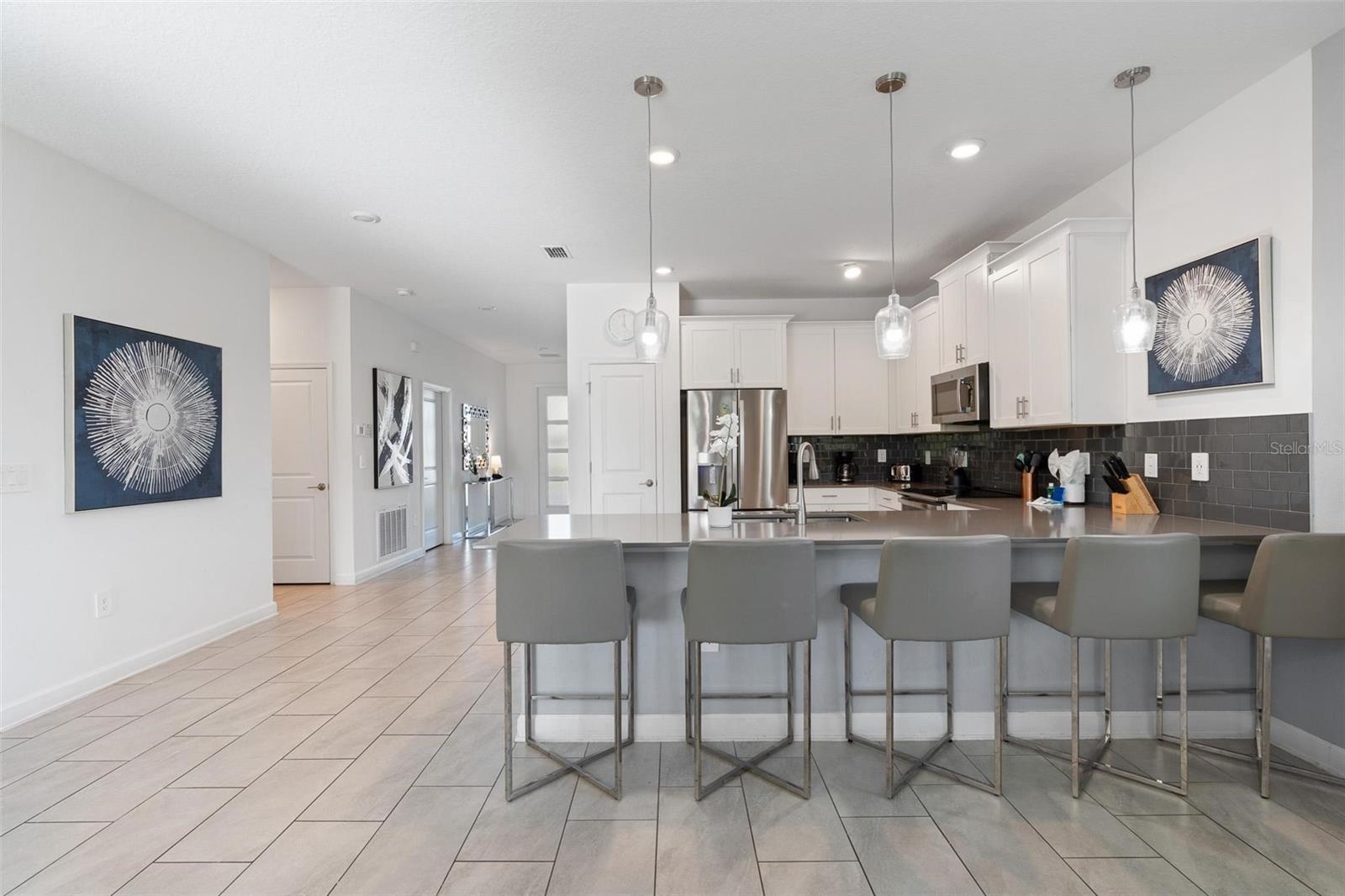 9080 SOMMERSET HILLS DR