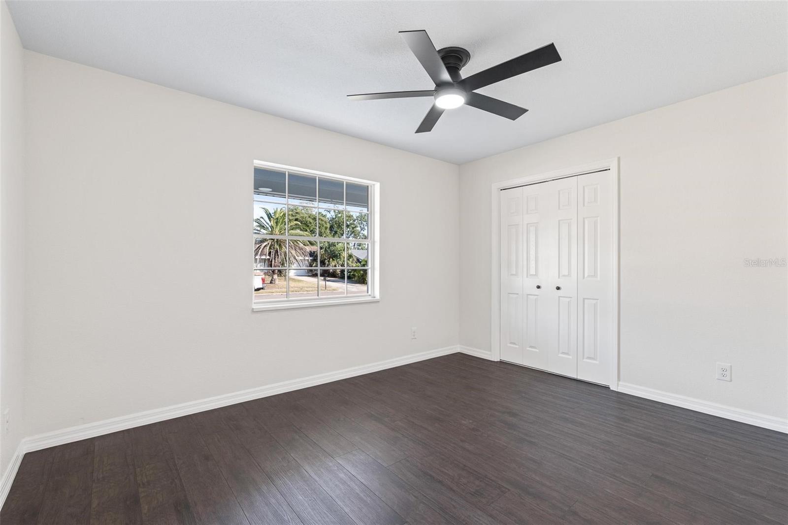 812 ARLINGTON BLVD