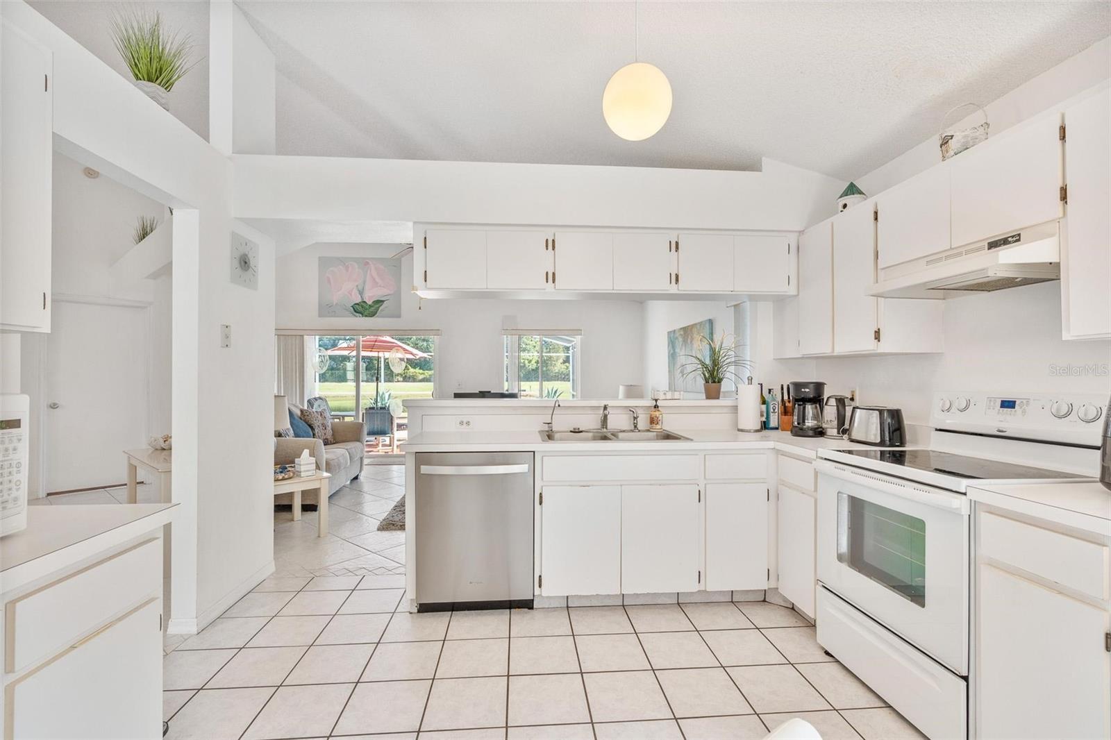 2525 MONTEGO BAY BLVD