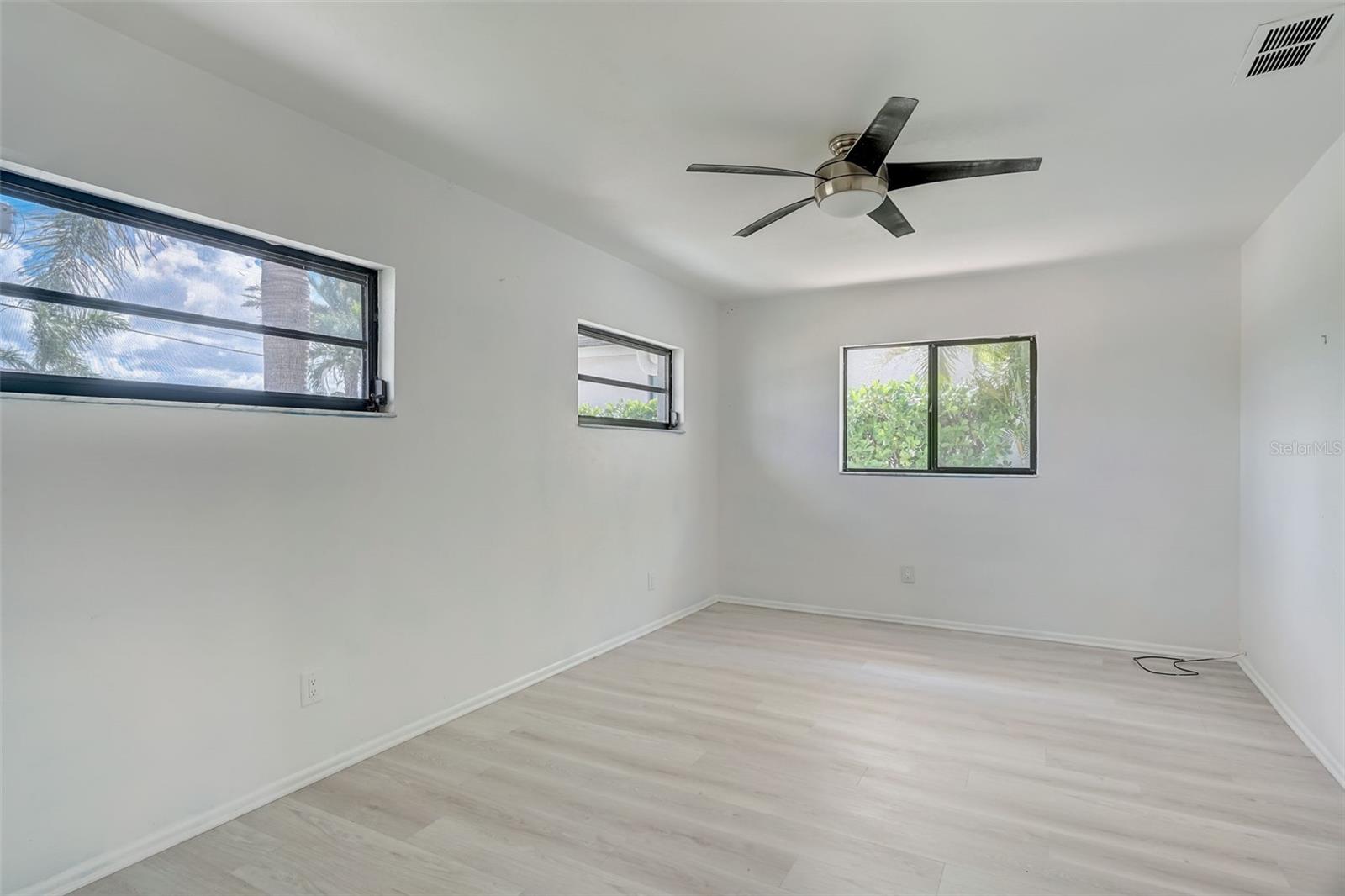 4826 SW 29TH AVE #1-4