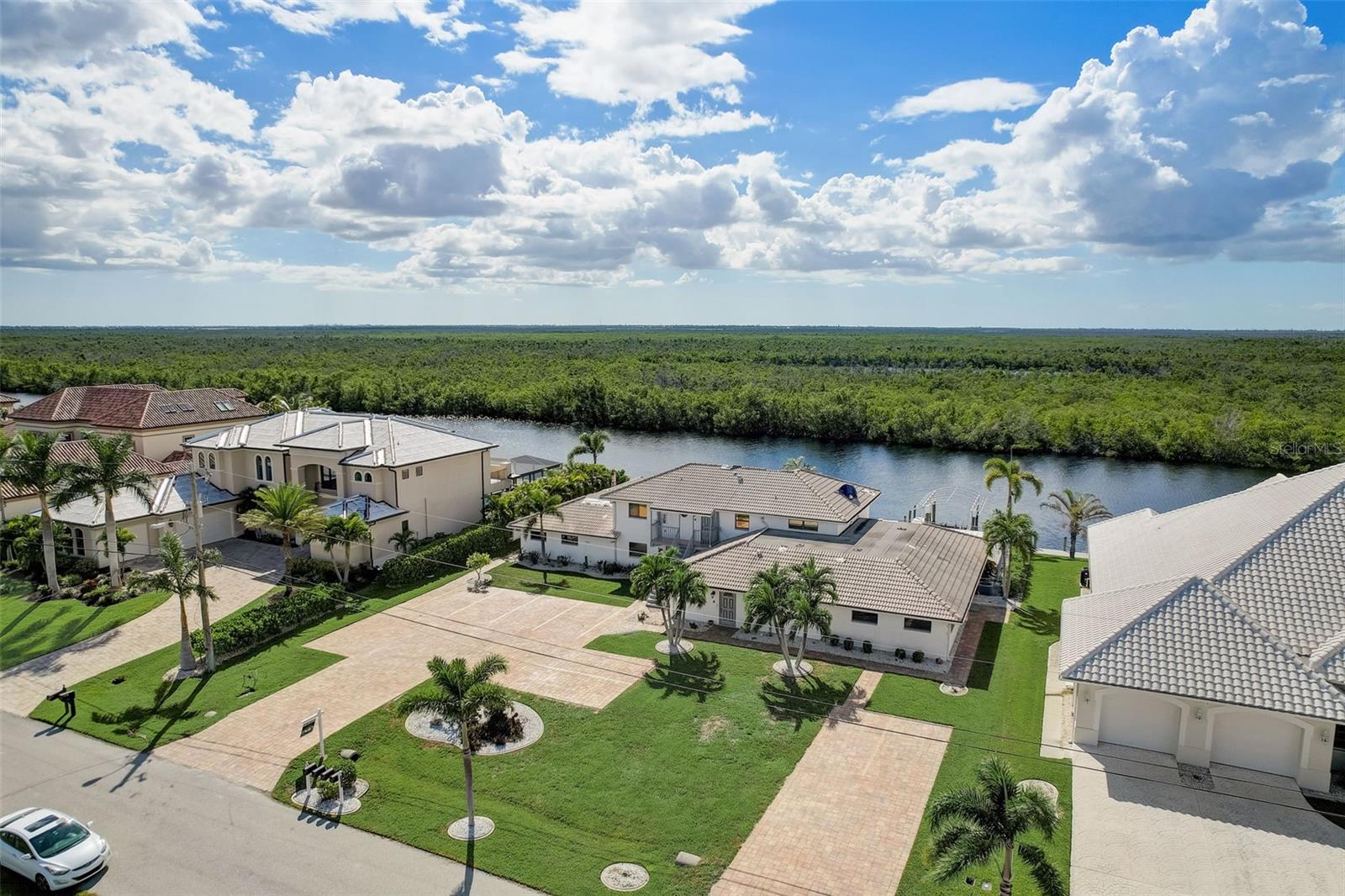 4826 SW 29TH AVE #1-4