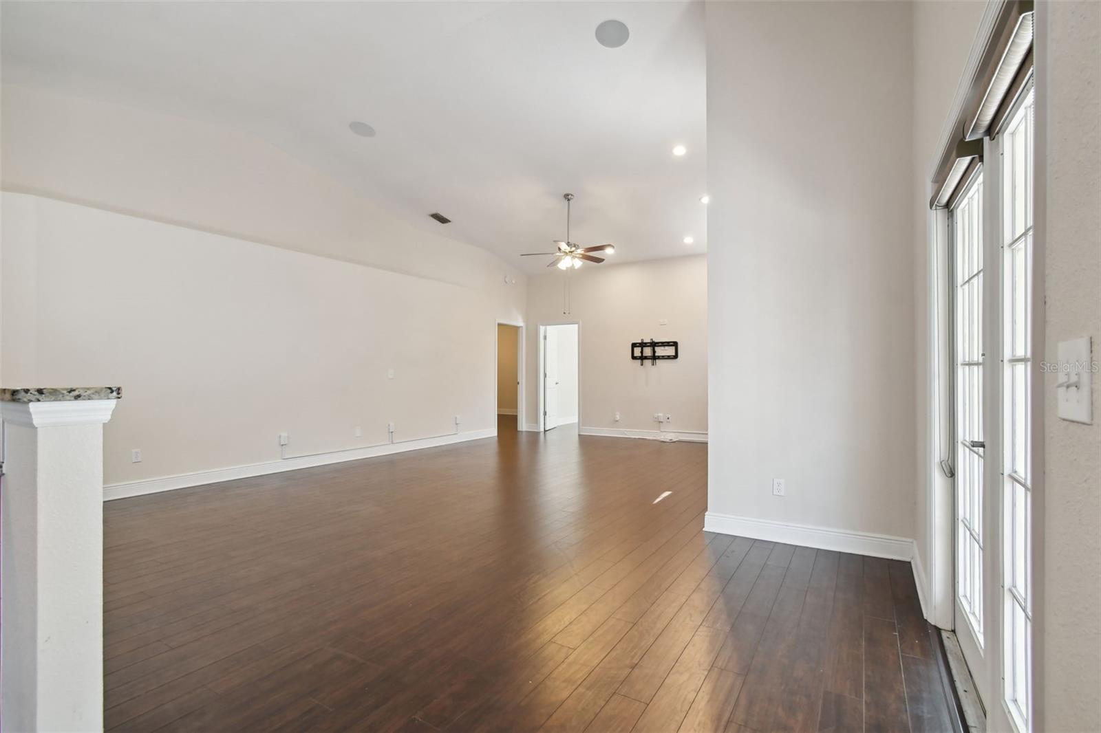 3554 DEER RUN S