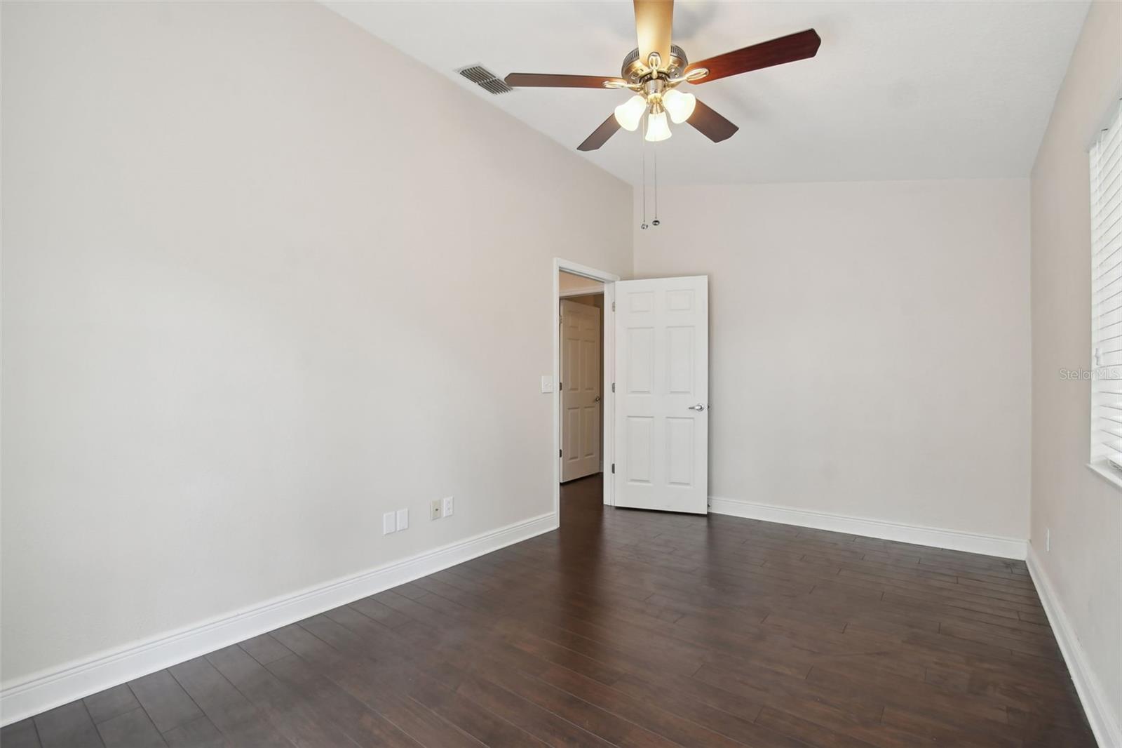 3554 DEER RUN S