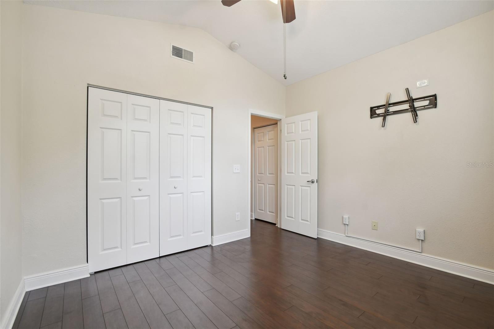 3554 DEER RUN S