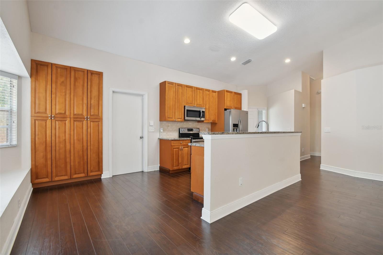 3554 DEER RUN S