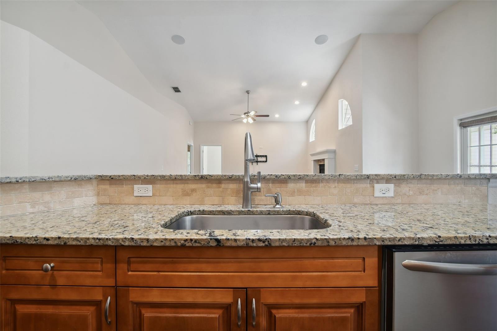 3554 DEER RUN S