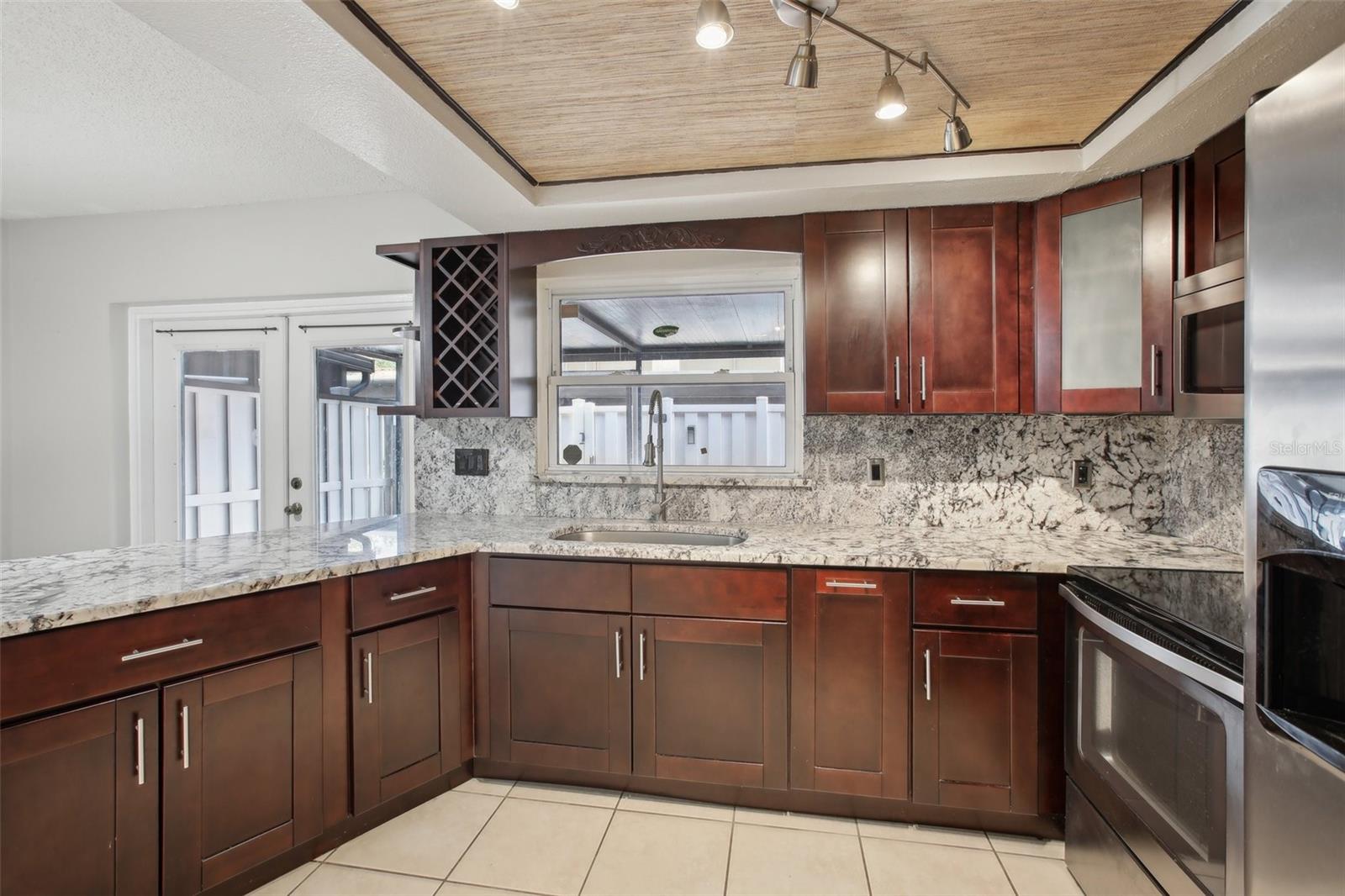 7613 WOODBRIDGE BLVD