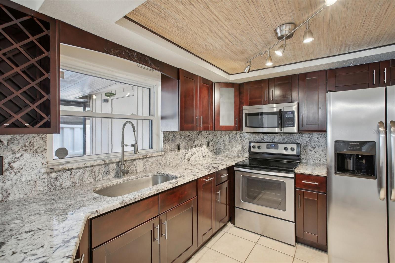 7613 WOODBRIDGE BLVD