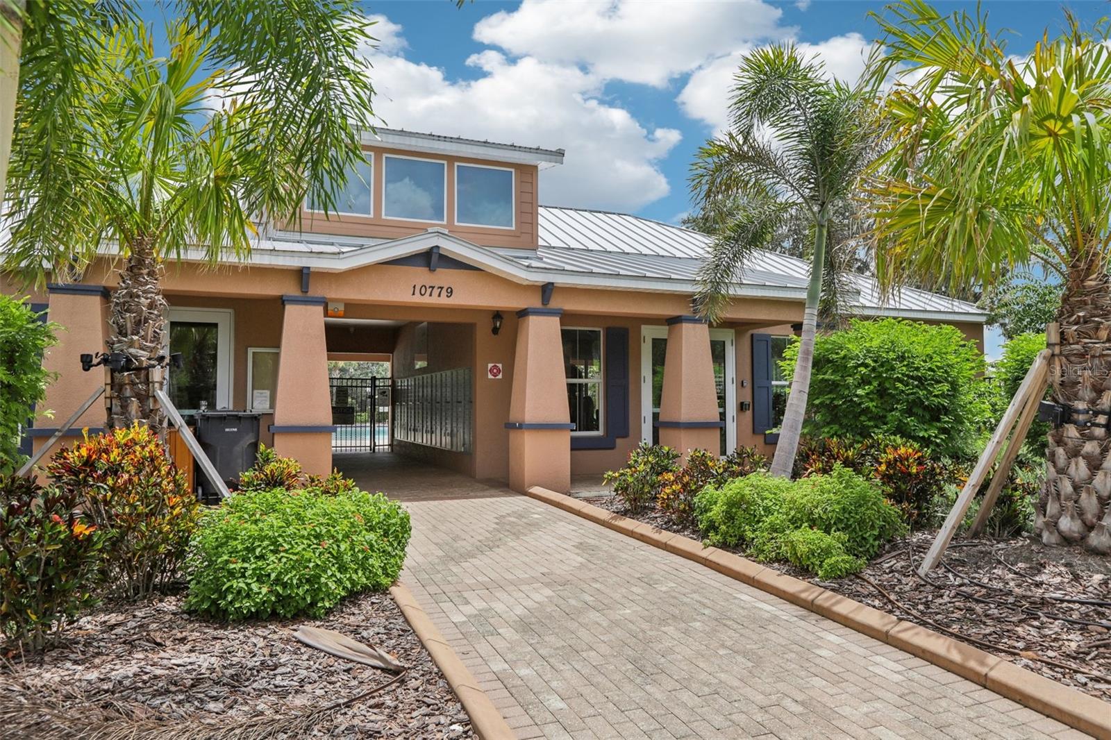 14093 TROPICAL KINGBIRD WAY