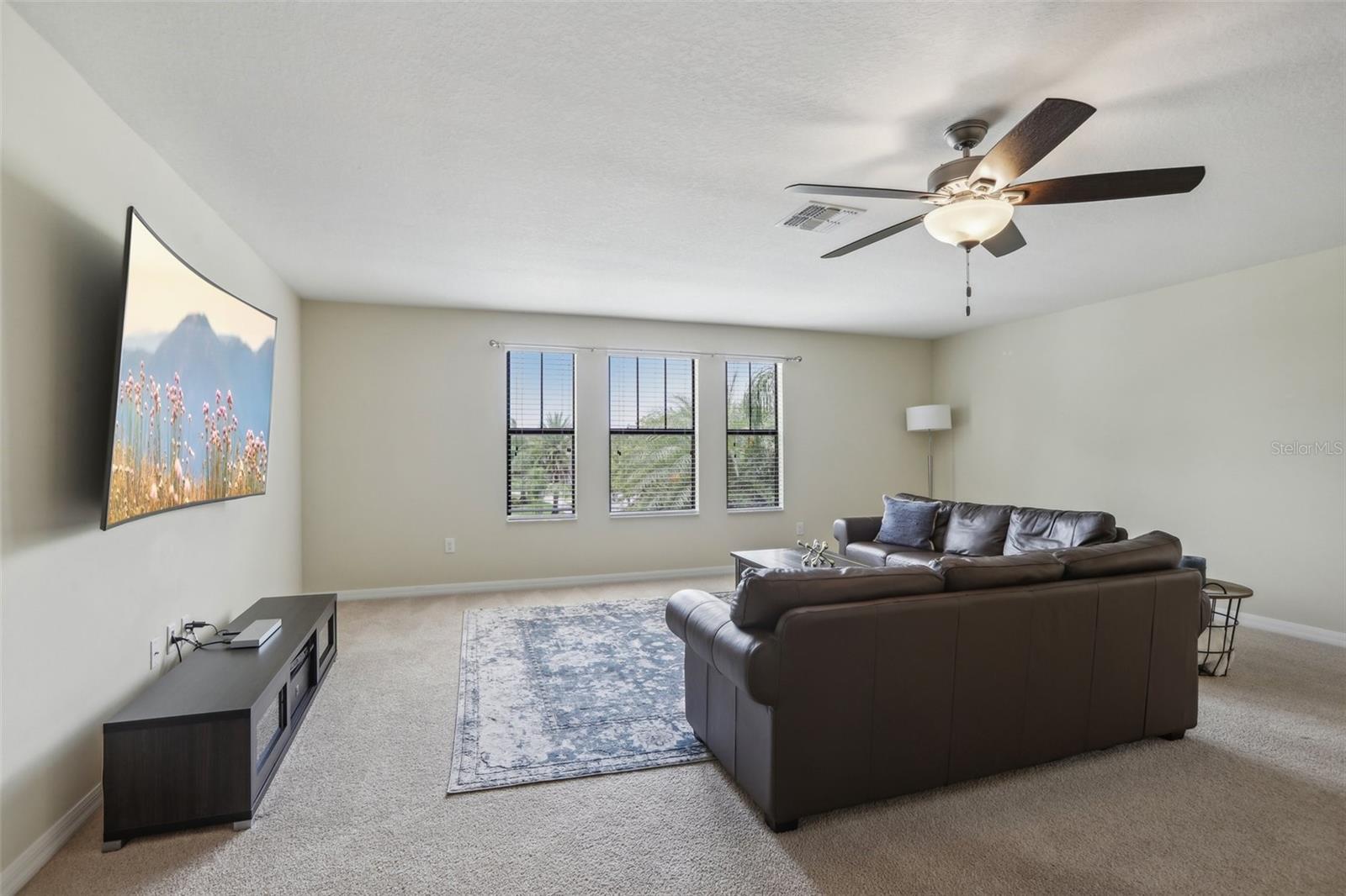 14093 TROPICAL KINGBIRD WAY