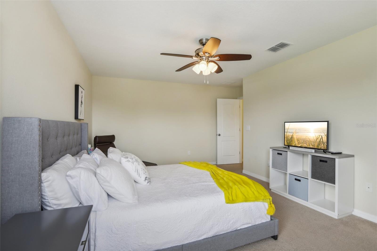 14093 TROPICAL KINGBIRD WAY