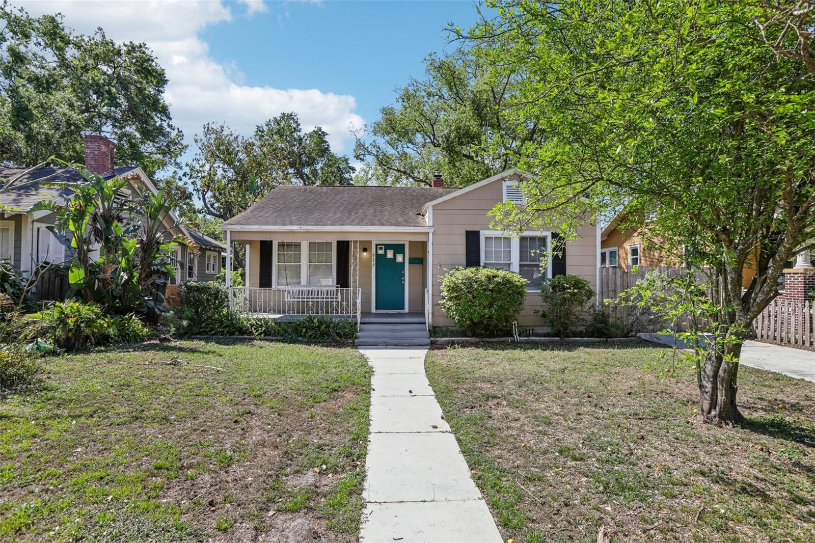 933 E SHADOWLAWN AVE
