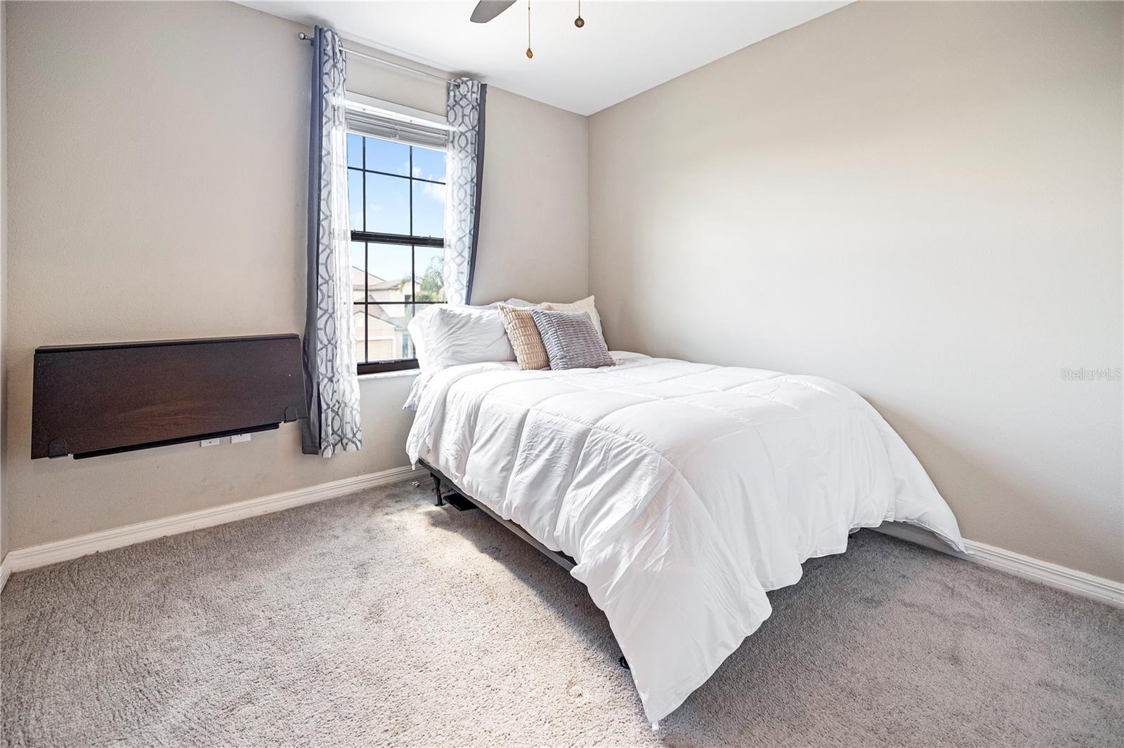 13923 ARBOR PINES DR