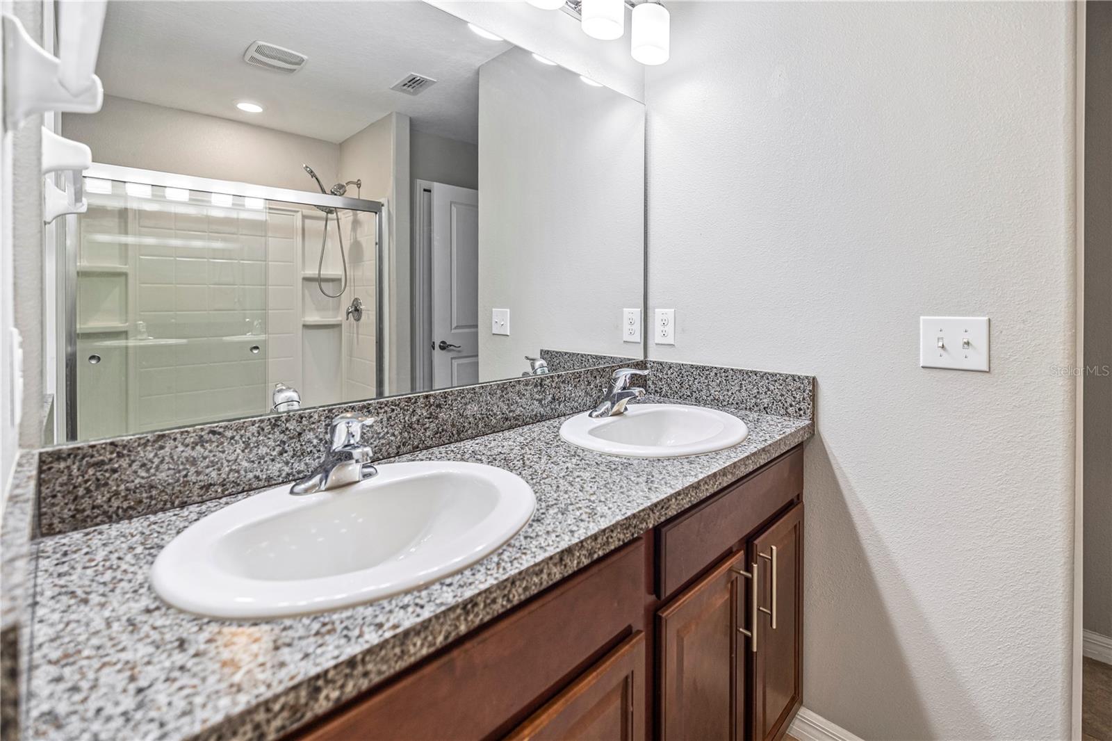 13923 ARBOR PINES DR