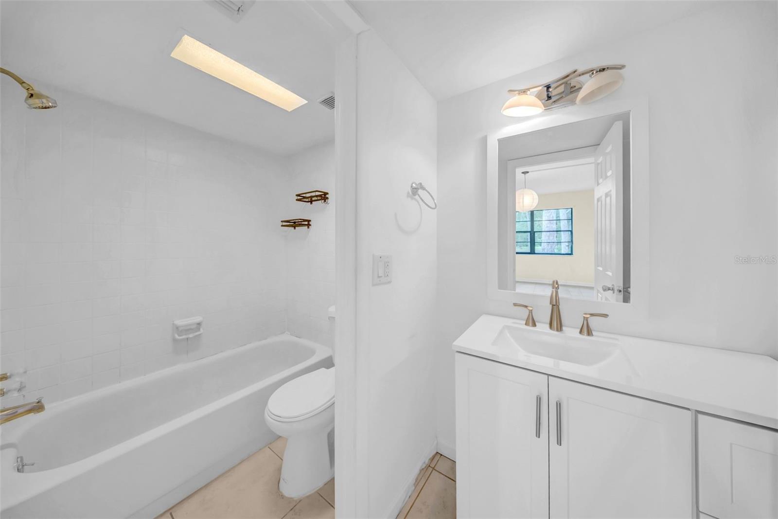 3038 EASTLAND BLVD #F102