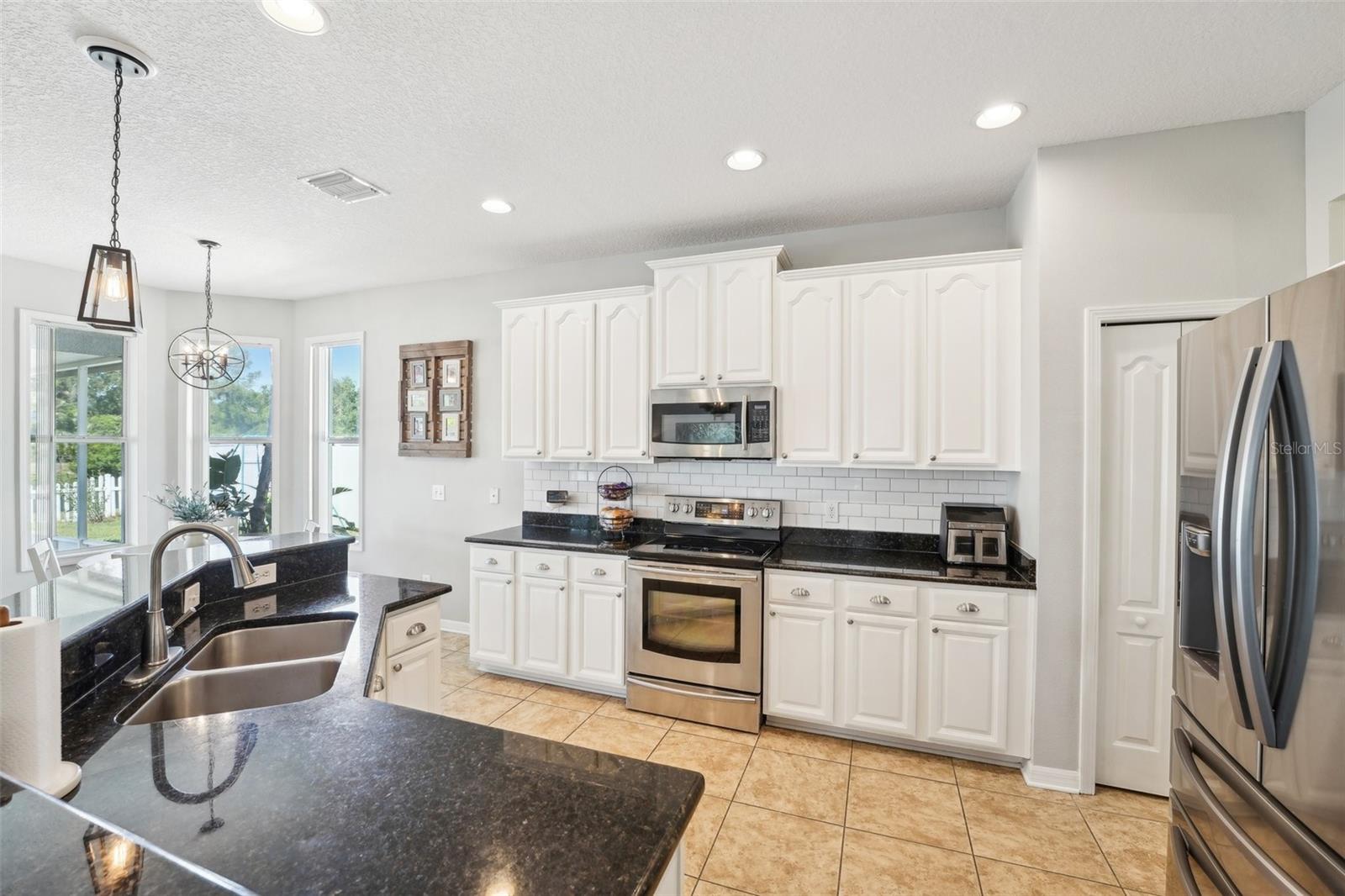 7207 FOREST MERE DR