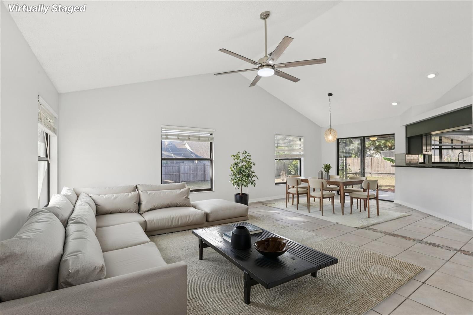 3225 PINE CLUB DR