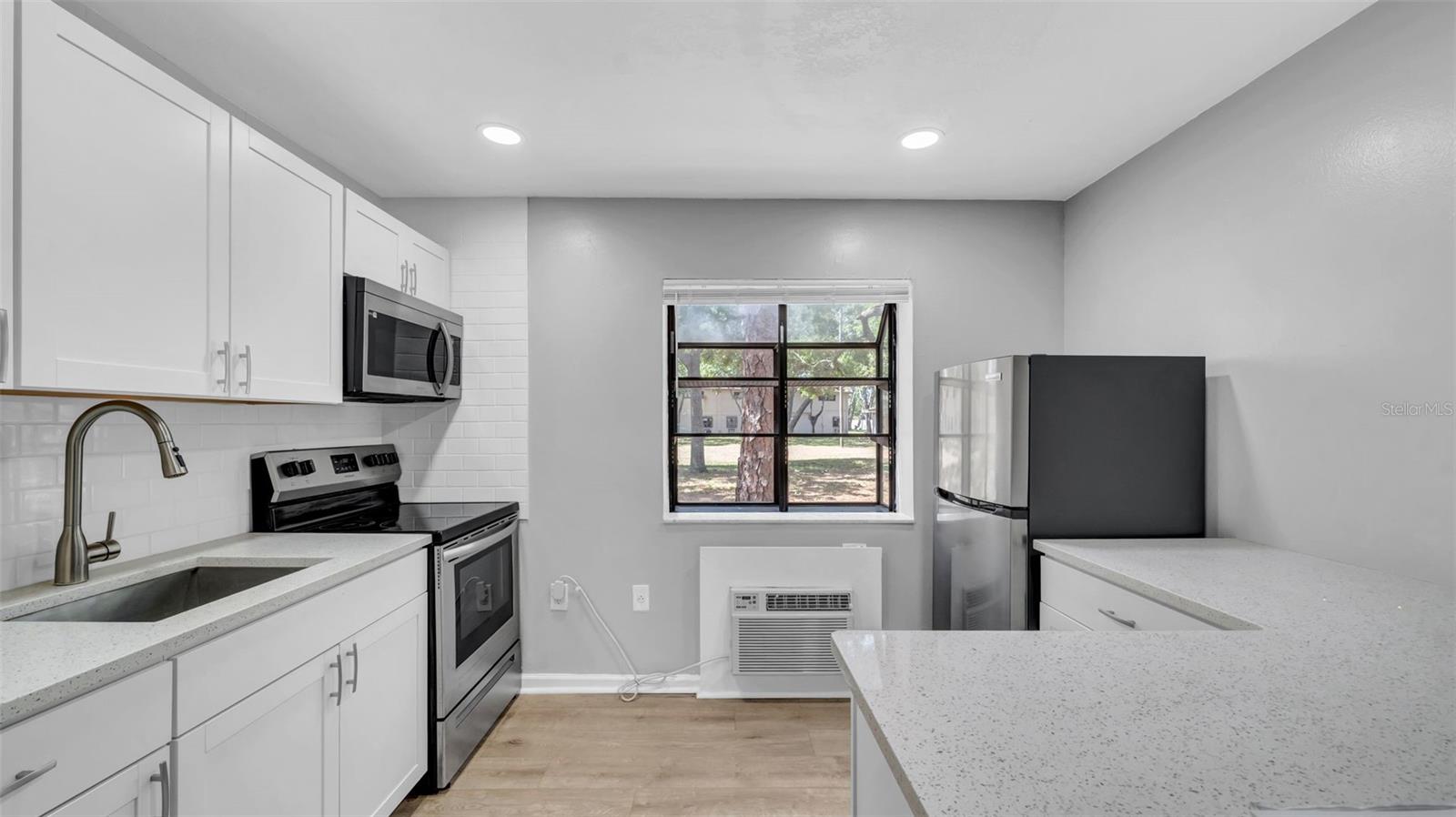 2122 BRADFORD ST #505