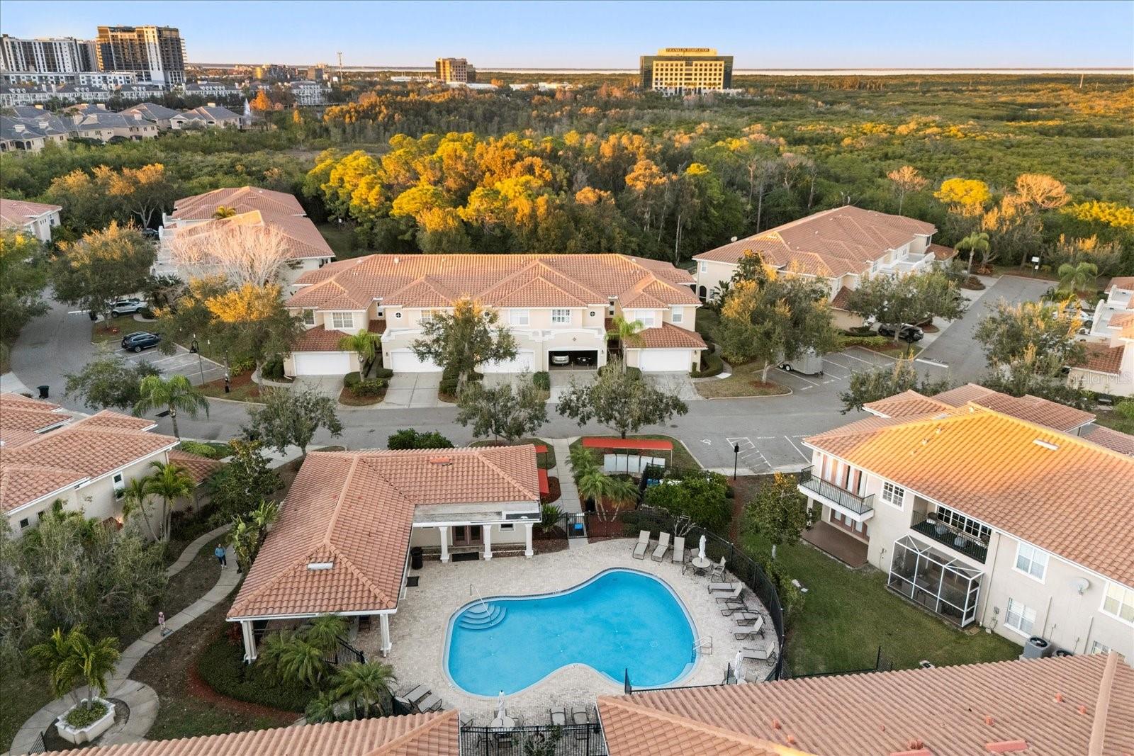 171 VALENCIA CIR