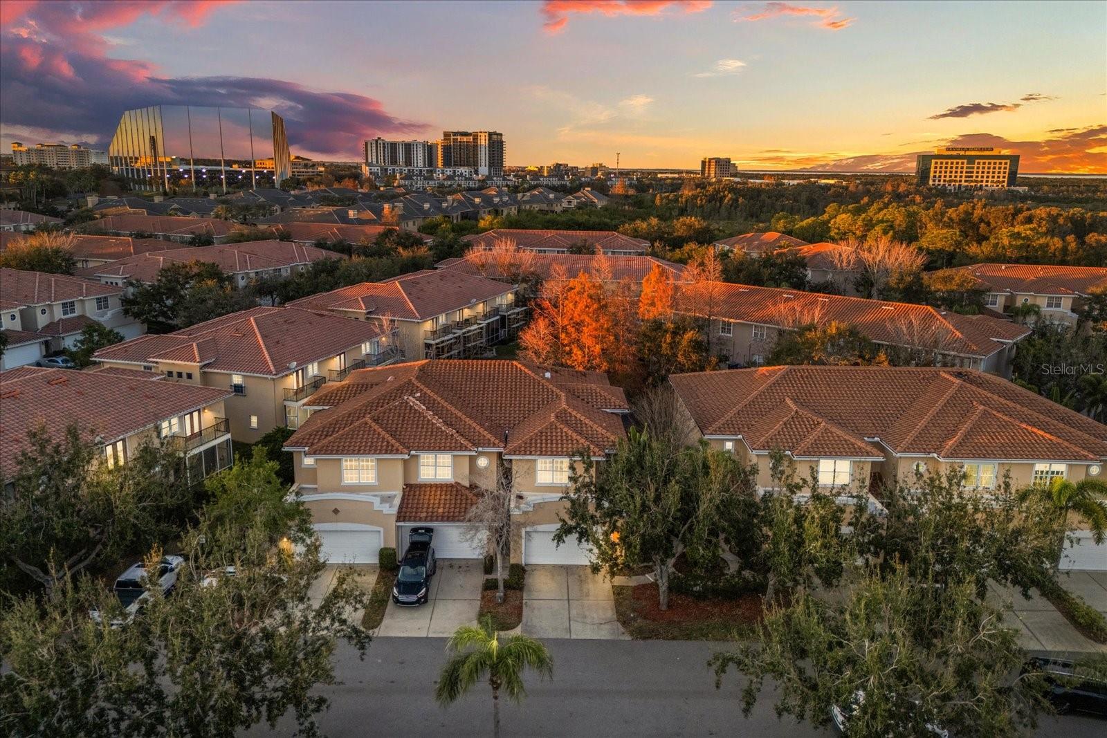 171 VALENCIA CIR