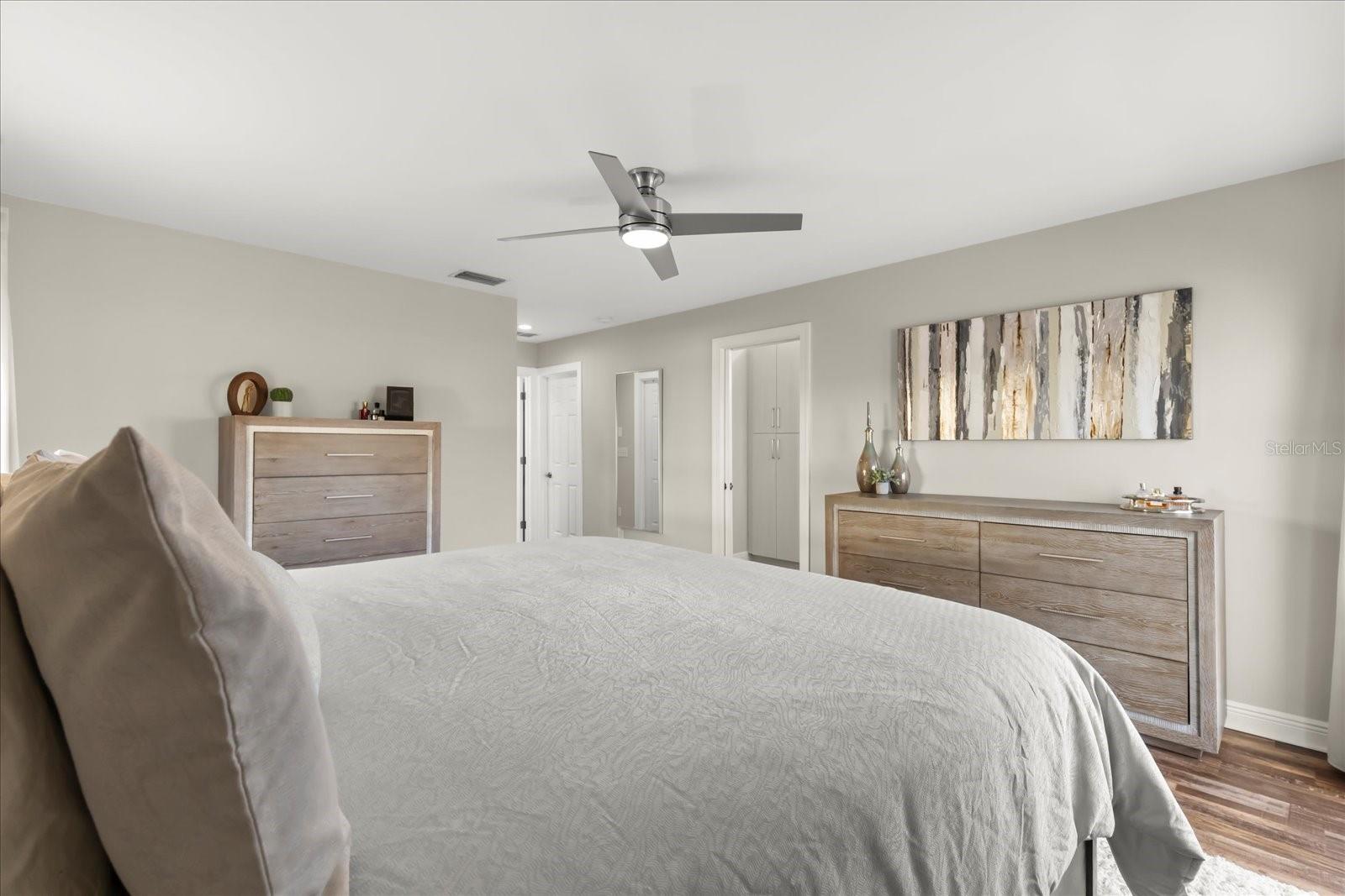 171 VALENCIA CIR