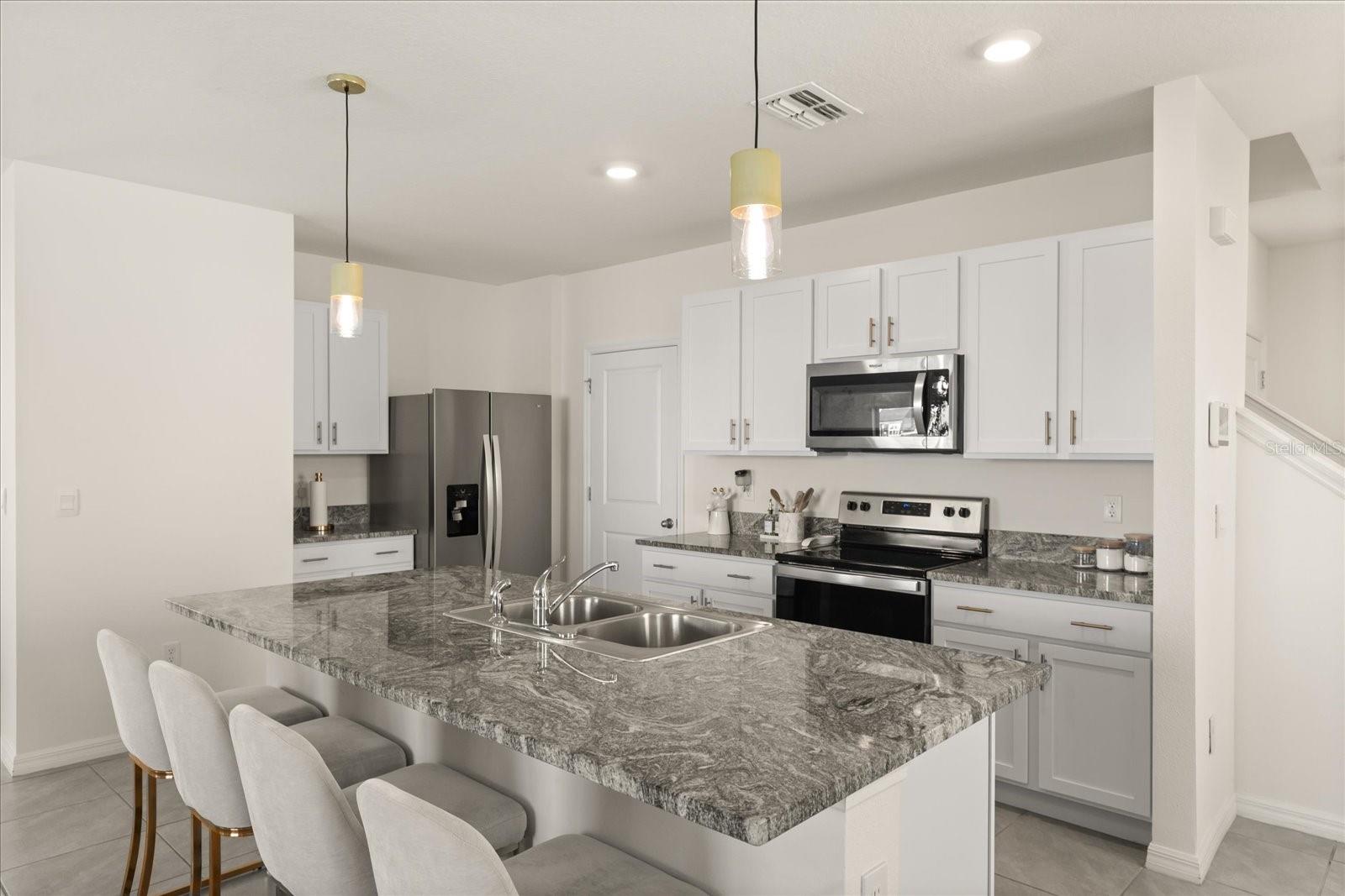 5640 WANDERING WILLOW DR