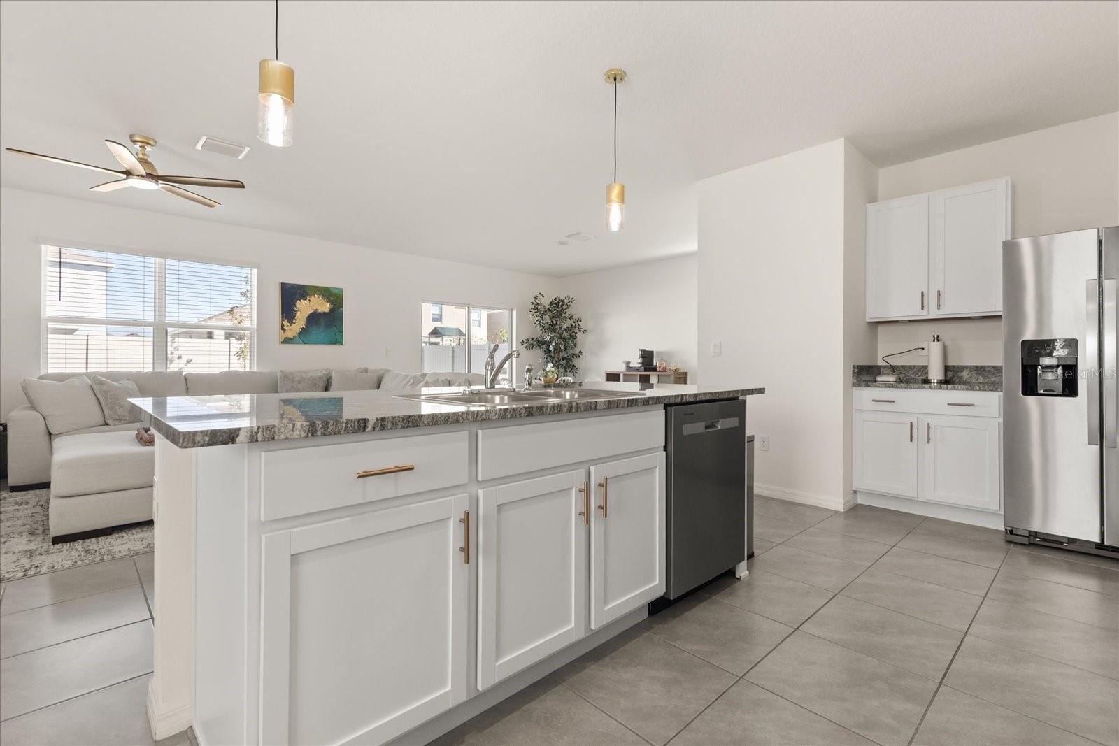 5640 WANDERING WILLOW DR