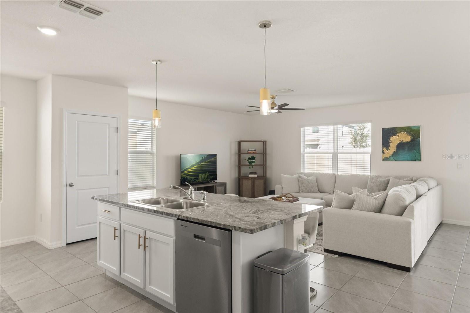 5640 WANDERING WILLOW DR