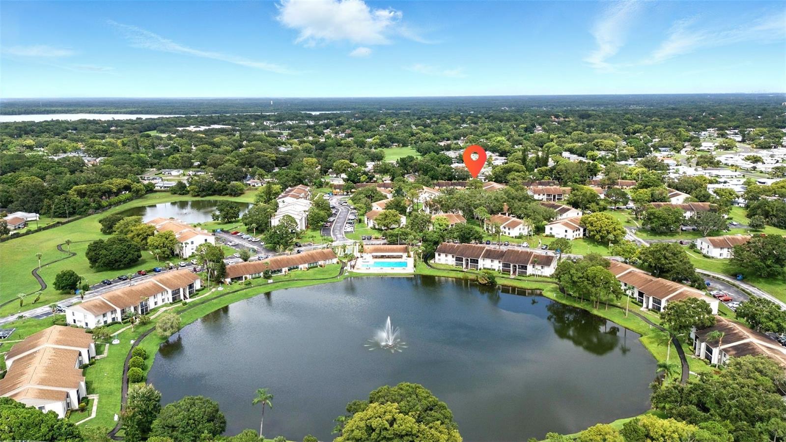 1725 PINE RIDGE WAY E #E