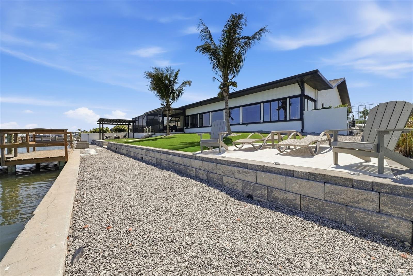 5207 BAY STATE RD