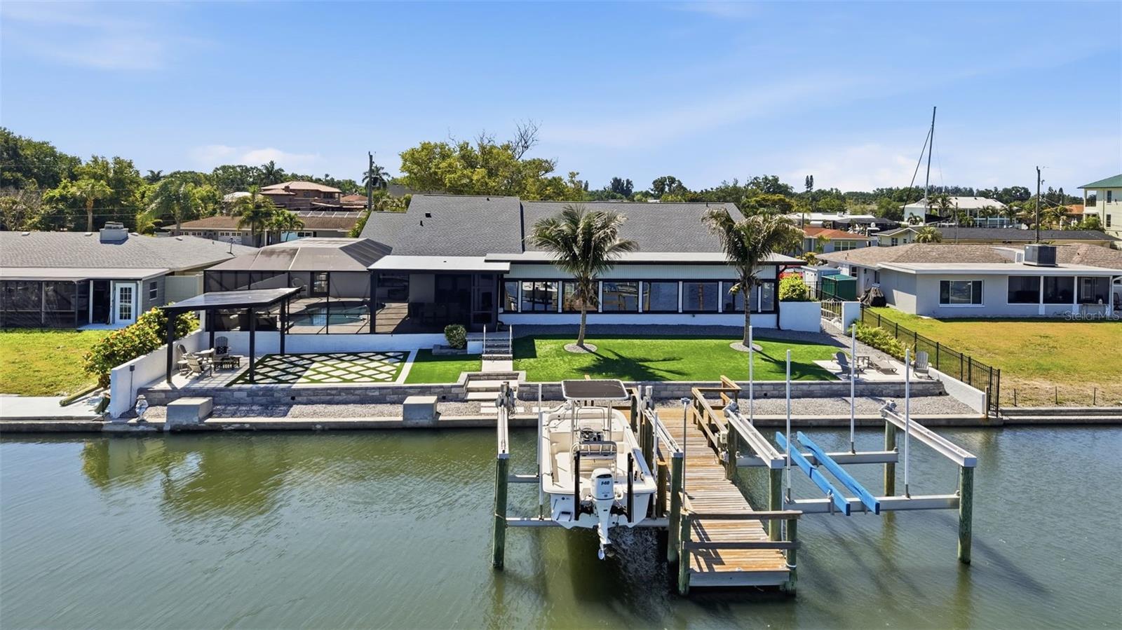 5207 BAY STATE RD