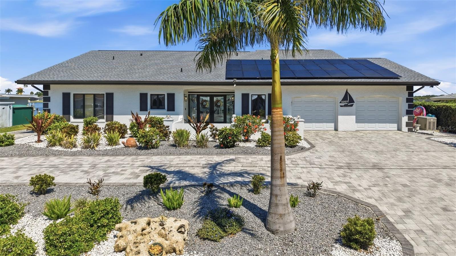 5207 BAY STATE RD