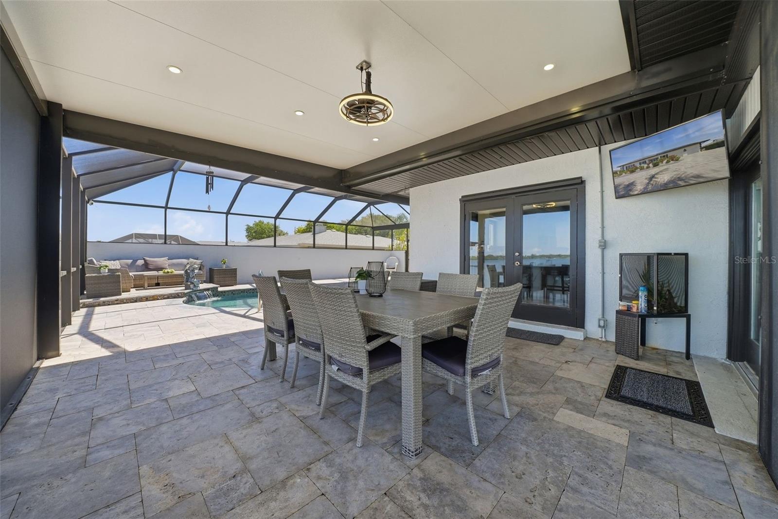 5207 BAY STATE RD