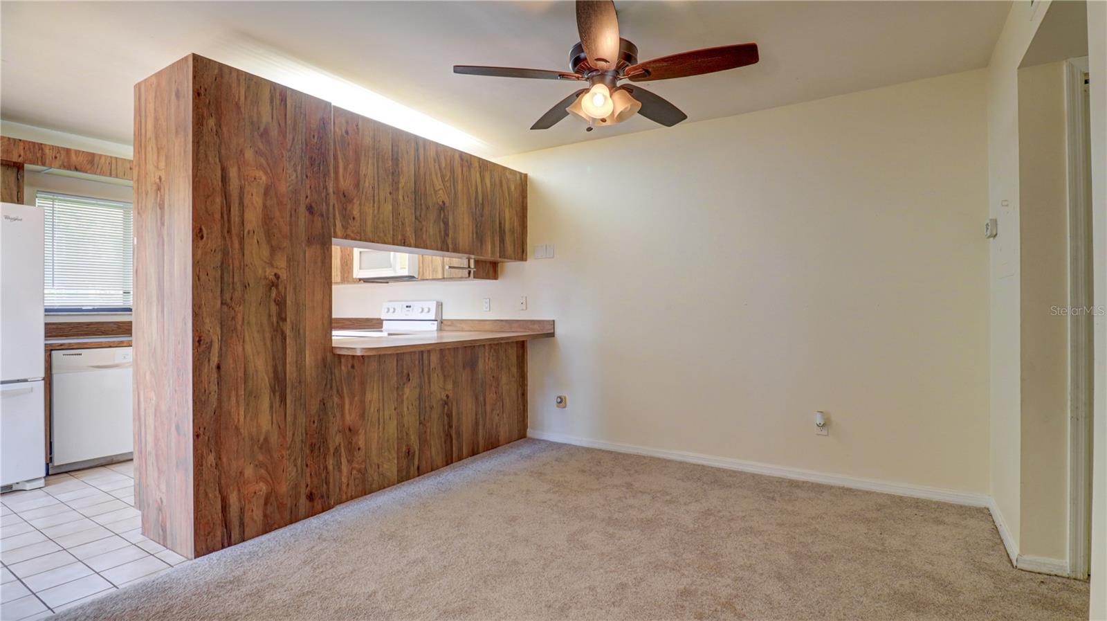15206 W POND WOODS DR