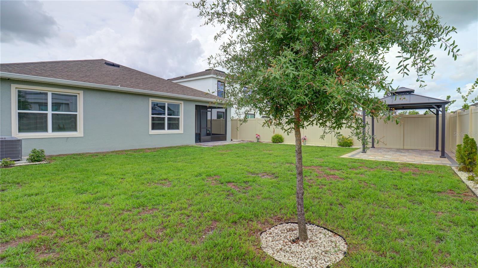 31899 OYSTER TRELLIS LN