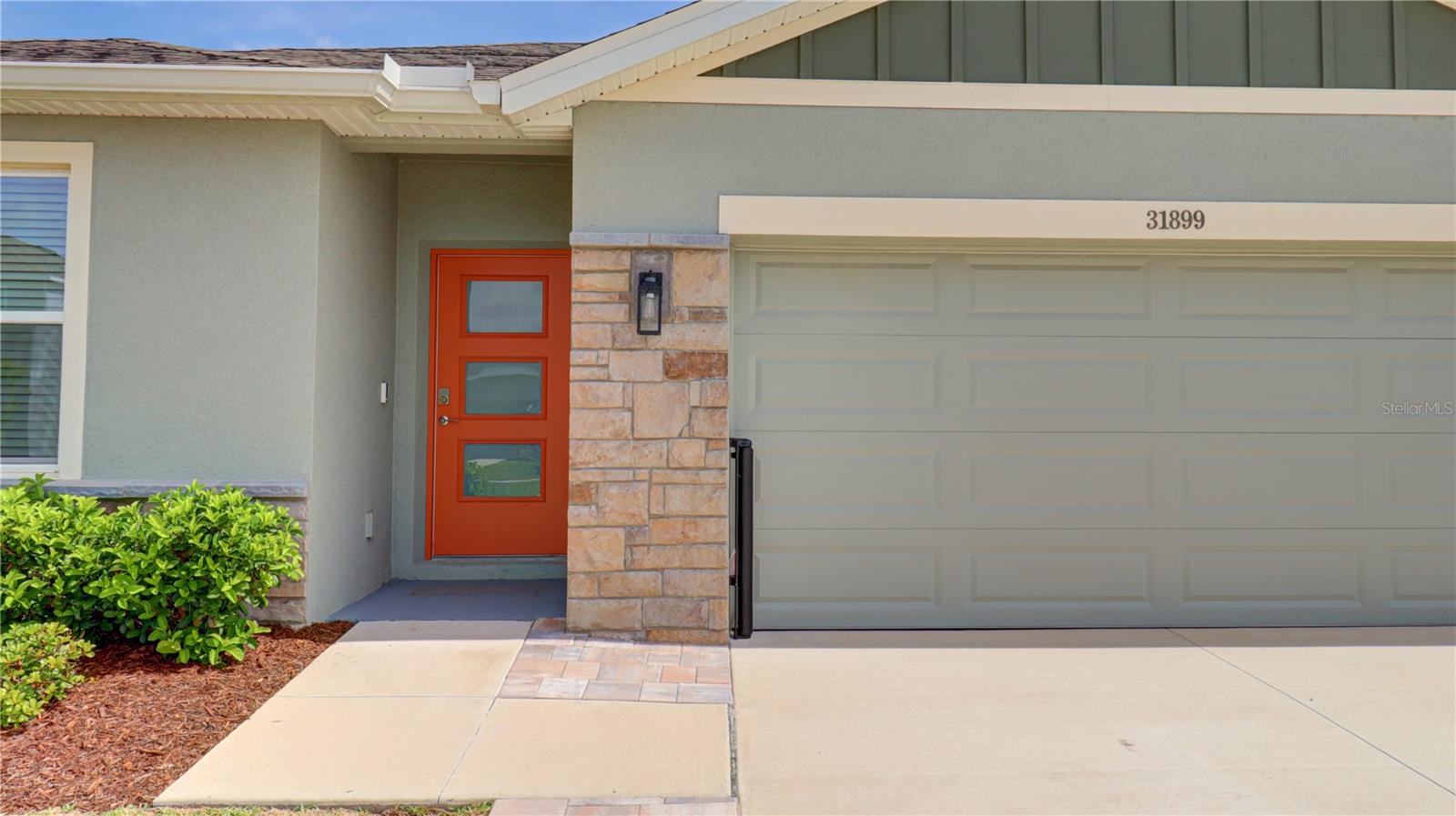 31899 OYSTER TRELLIS LN