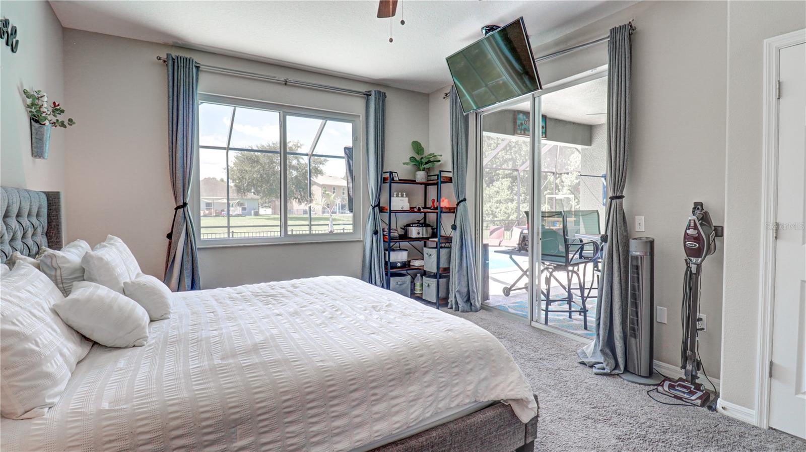 5725 JUSTICIA LOOP