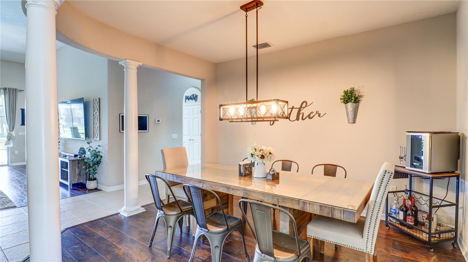 5725 JUSTICIA LOOP