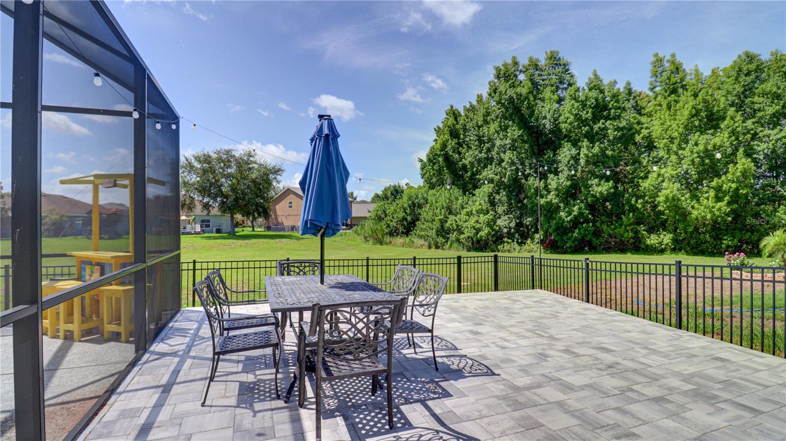 5725 JUSTICIA LOOP
