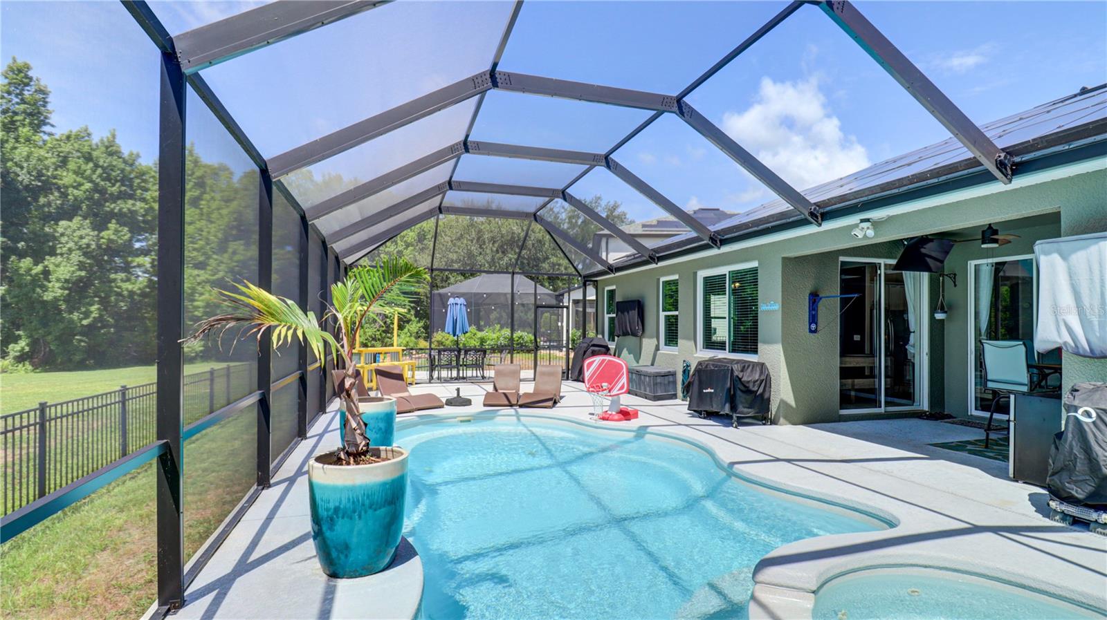 5725 JUSTICIA LOOP