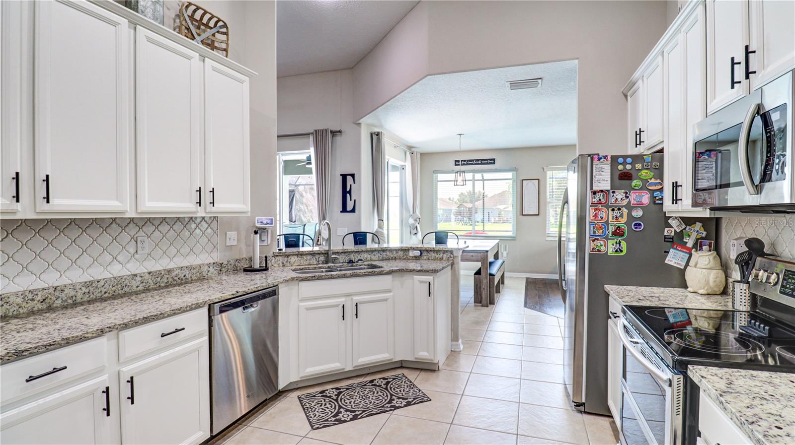 5725 JUSTICIA LOOP