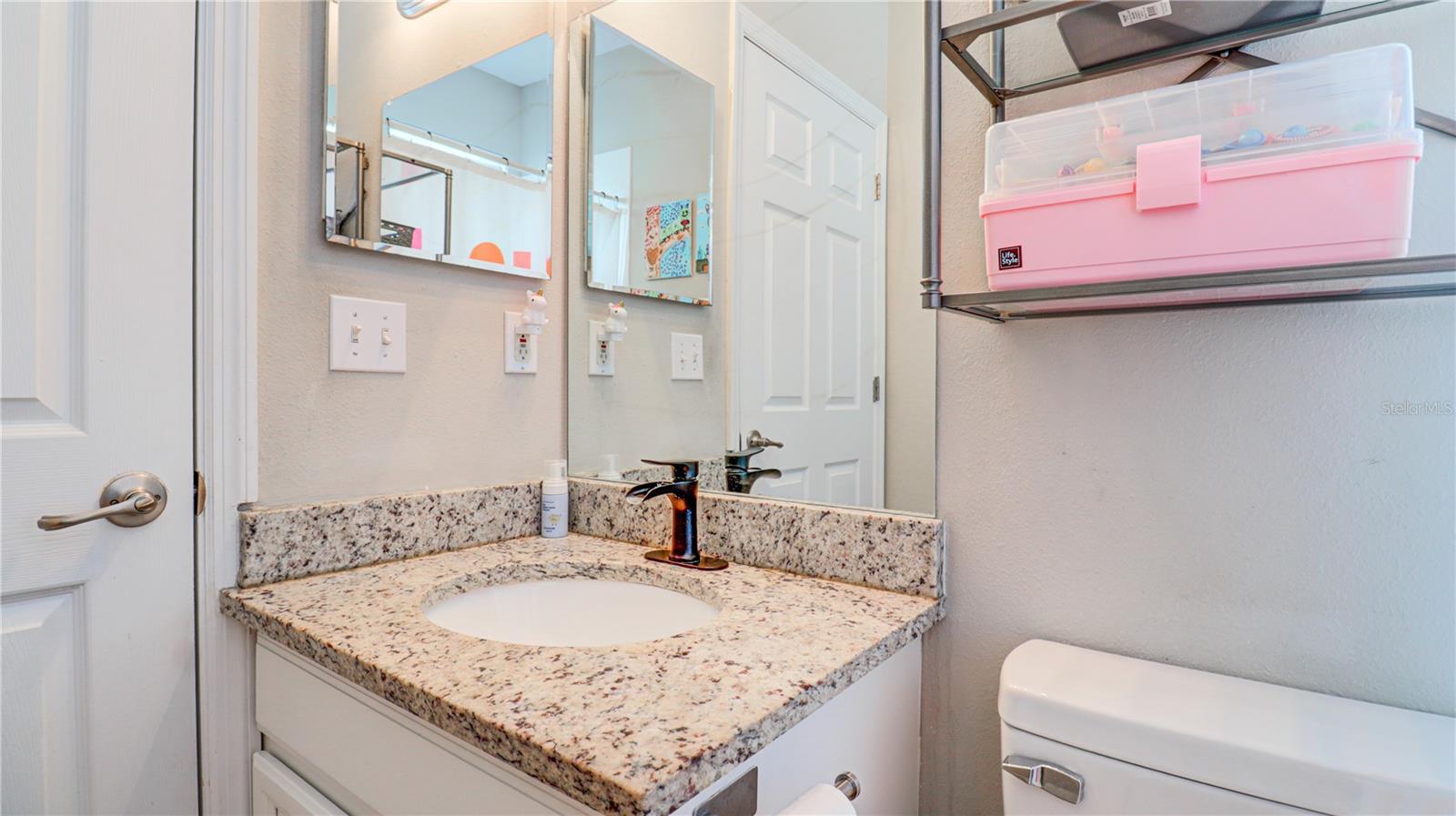 5725 JUSTICIA LOOP